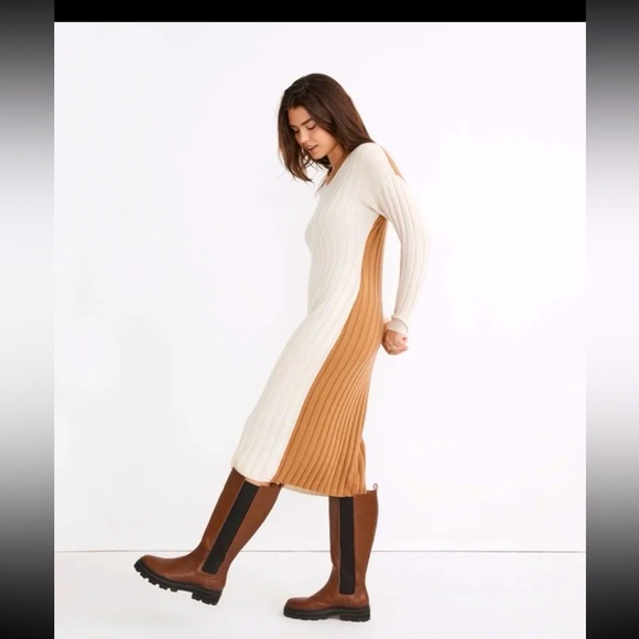 Madewell Dresses & Skirts - Madewell (Re)sourced Ribbed Midi Sweater Dress
Size XS/S